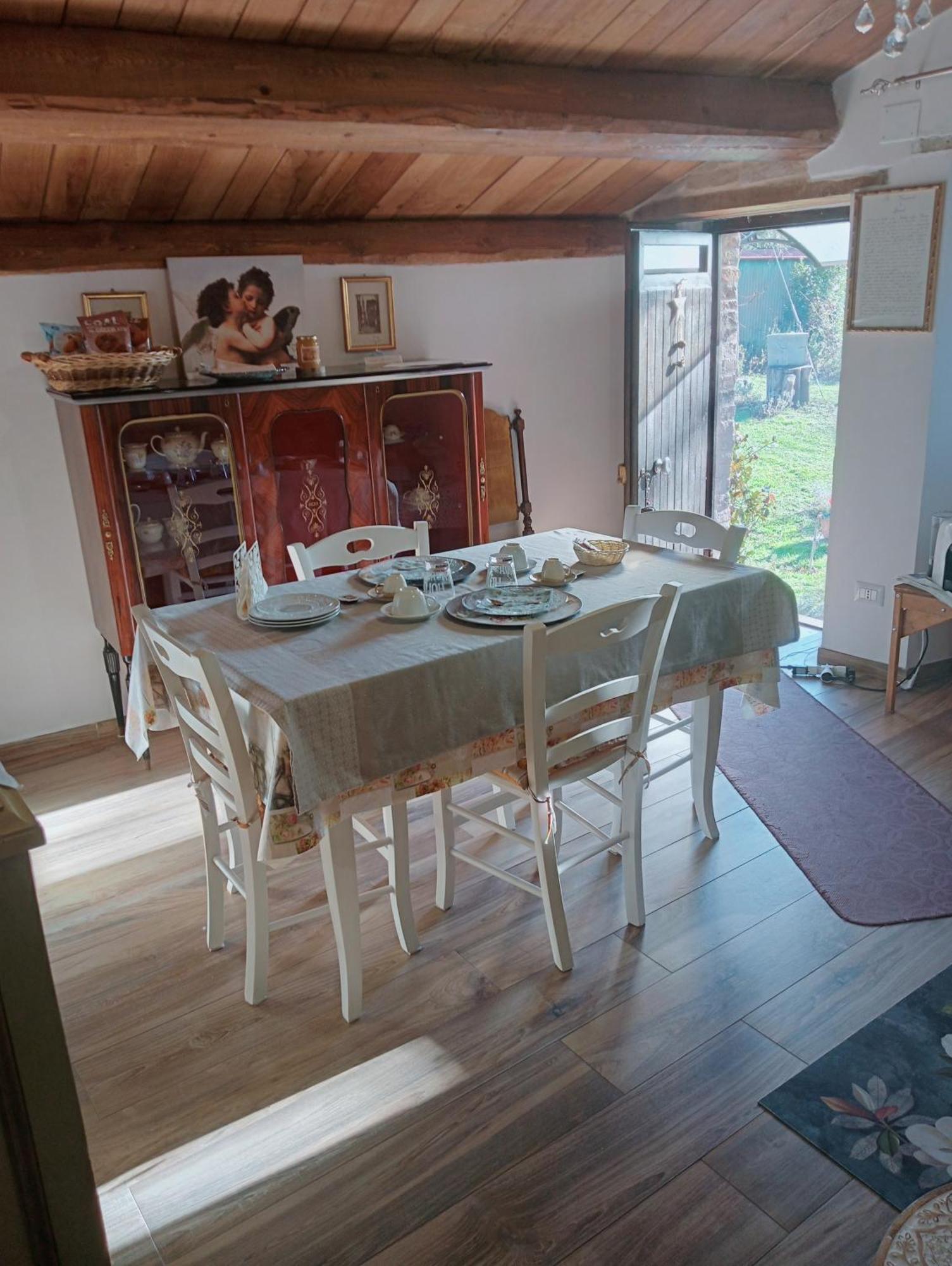 Il Giardino Dei Sogni Bed and Breakfast Montefortino Exteriör bild